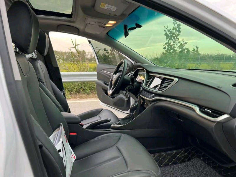 徐州21年别克英朗5