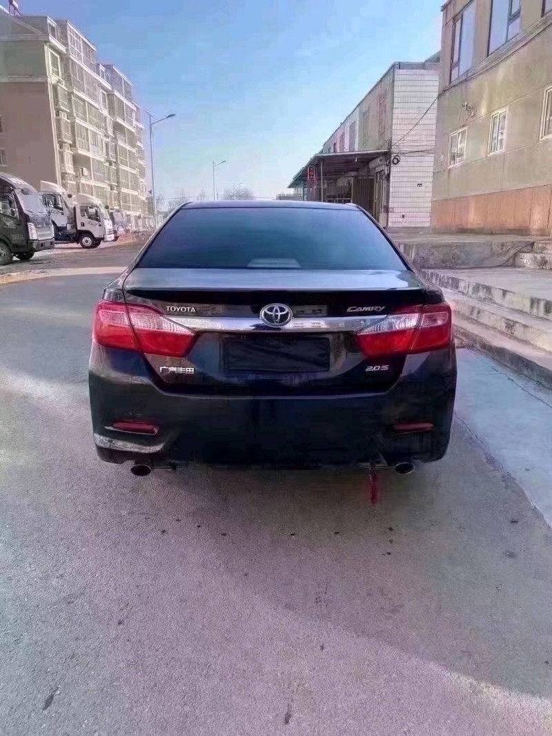 济宁13年丰田凯美瑞2