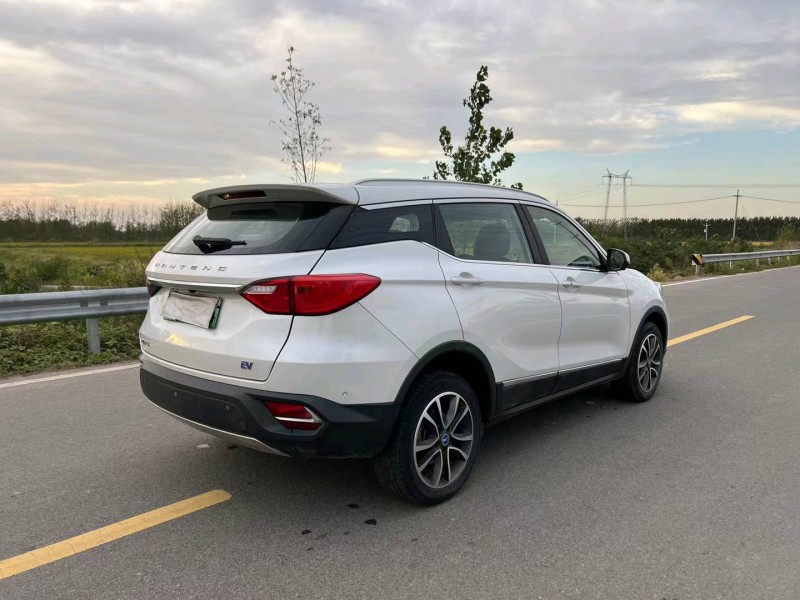 徐州19年汉腾汽车X57