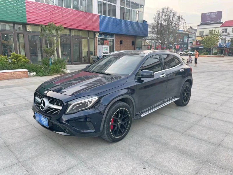 盐城16年奔驰GLA2