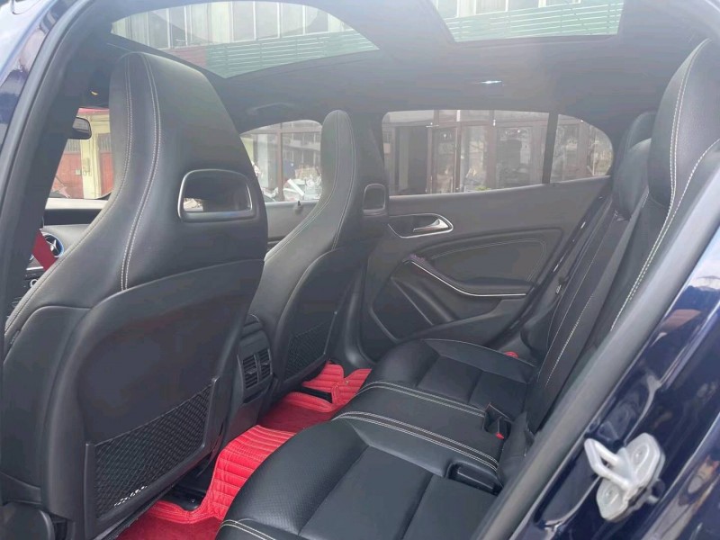 盐城16年奔驰GLA5