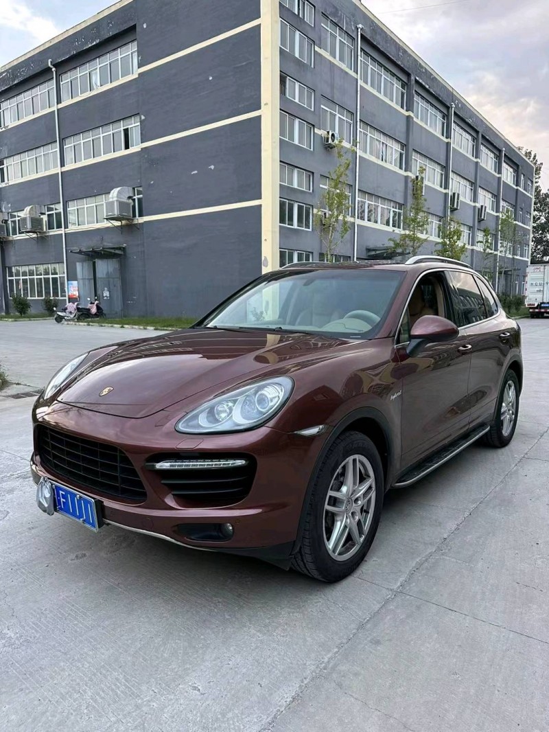 盐城13年保时捷卡宴2