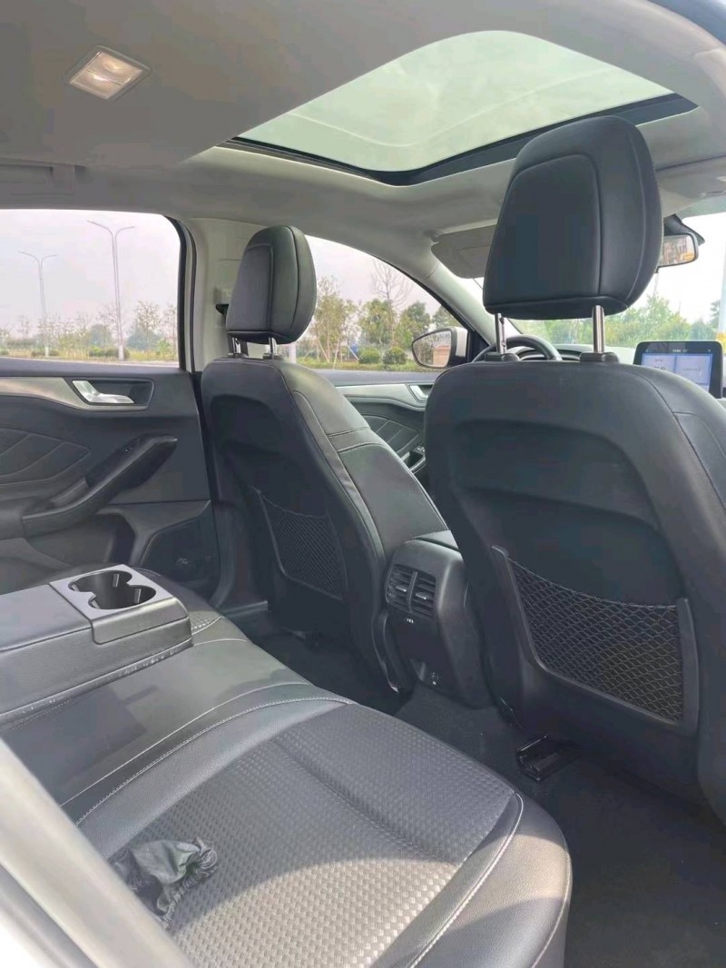 徐州20年福特福克斯5