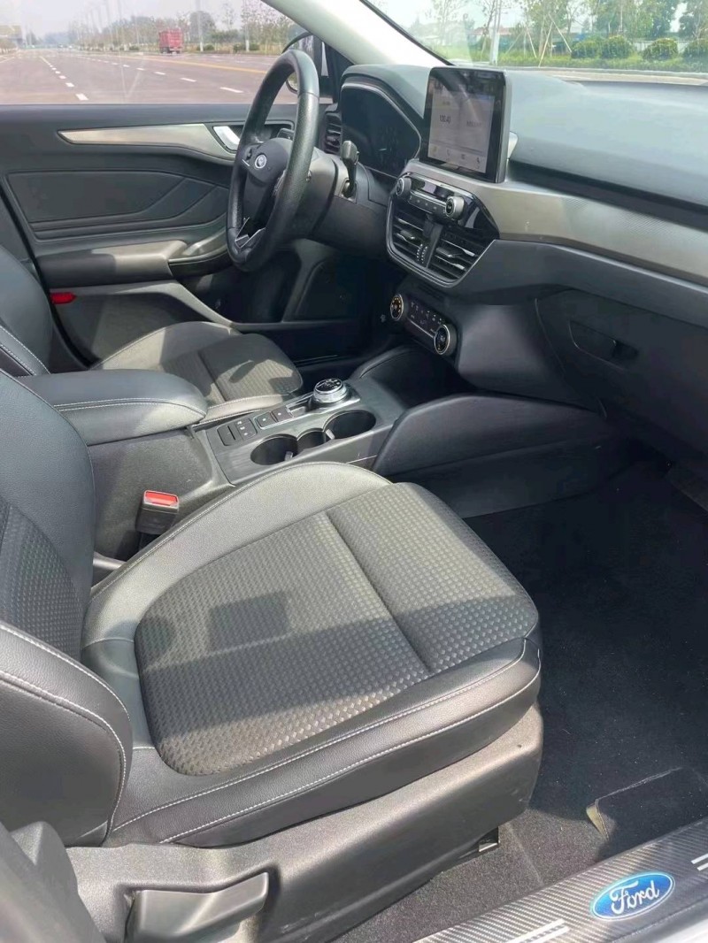 徐州20年福特福克斯6