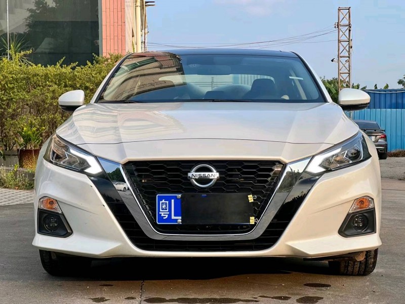 东莞22年日产天籁1