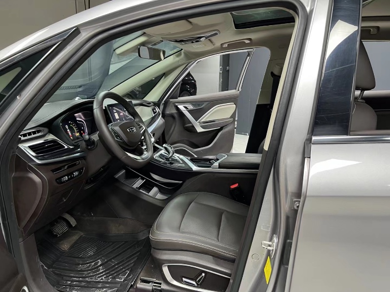 成都20年吉利嘉际3