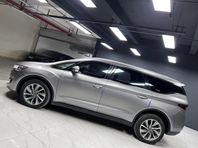 成都20年吉利嘉际5