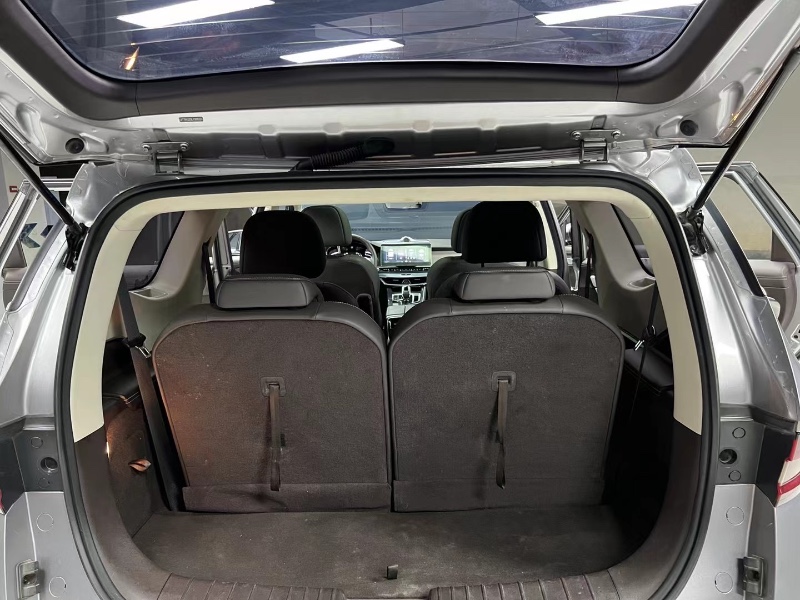 成都20年吉利嘉际6