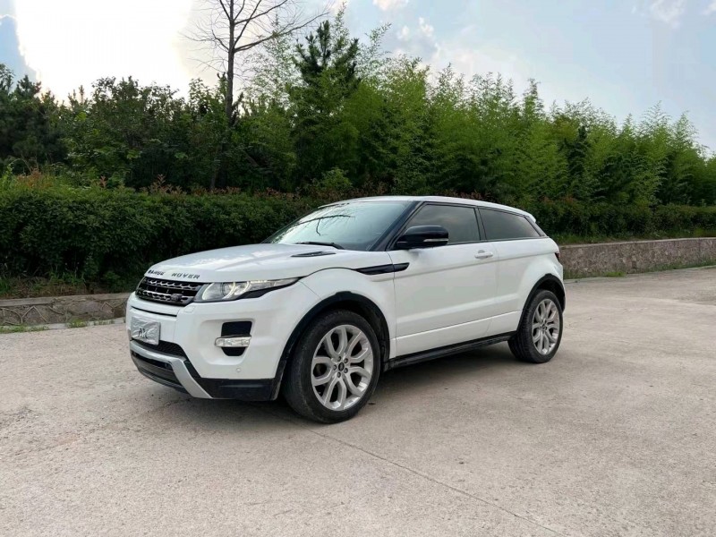 青岛14年路虎极光2