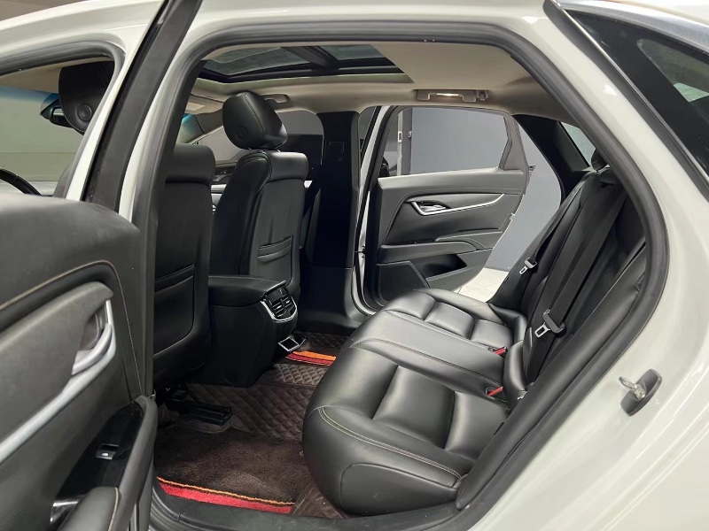 成都18年凯迪拉克XTS8