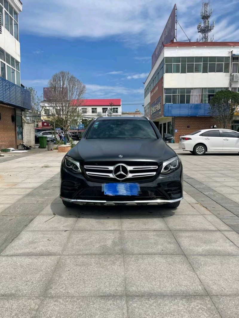 青岛18年奔驰GLC1