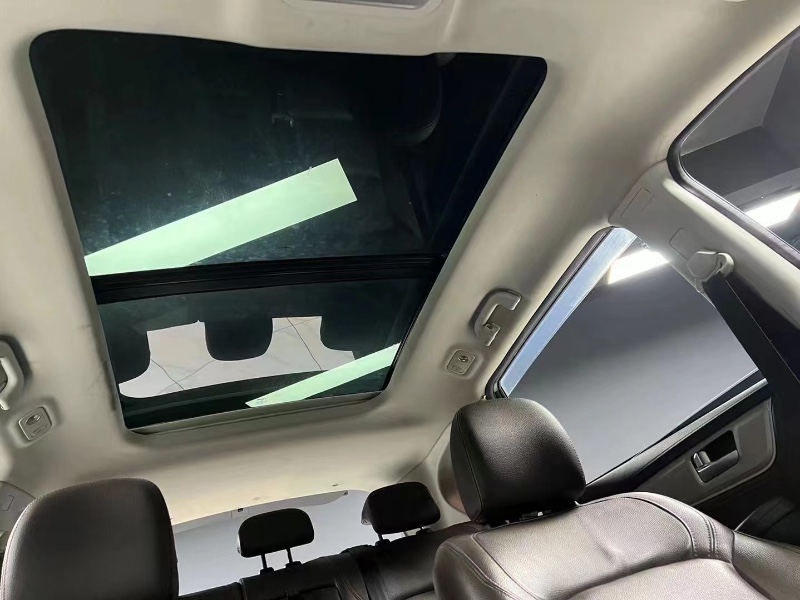 成都17年东风景逸8