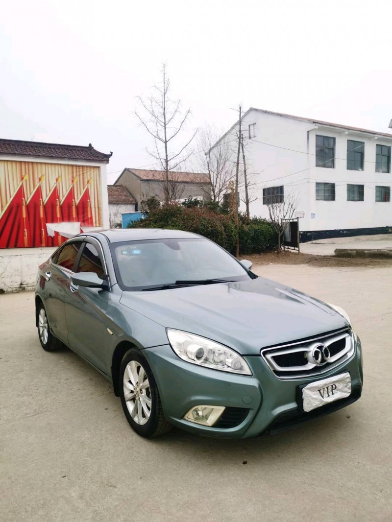 徐州15年北汽绅宝D503