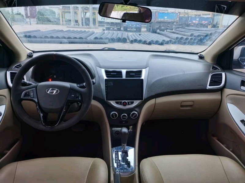 徐州14年现代瑞纳5