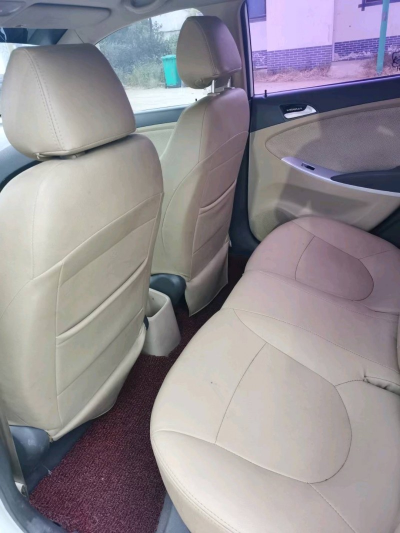 徐州14年现代瑞纳4