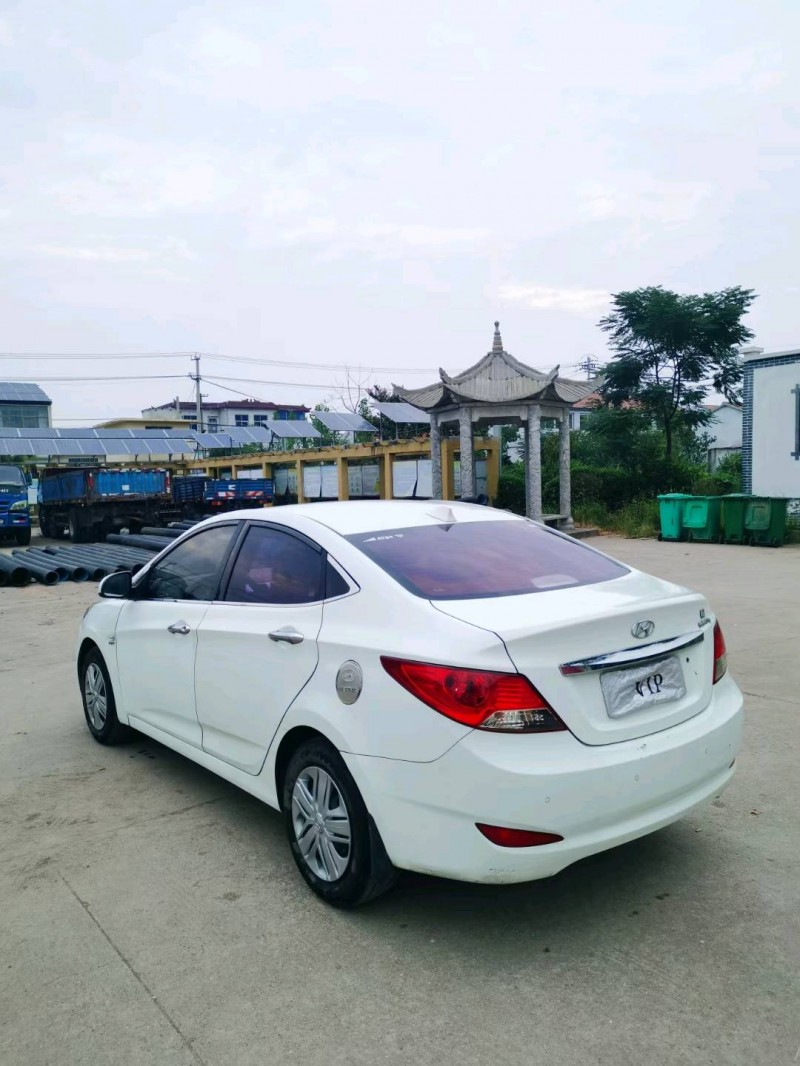 徐州14年现代瑞纳1