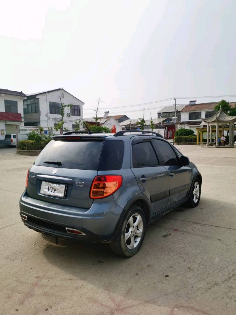 徐州12年铃木天语 SX43