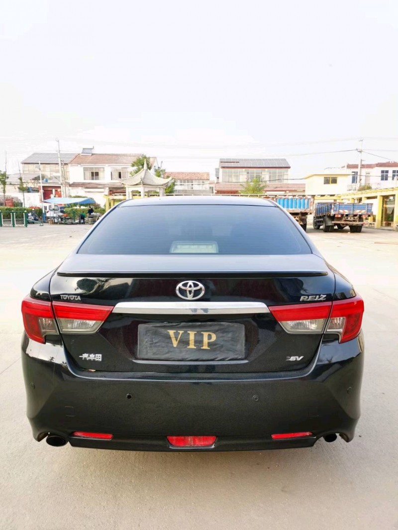 徐州14年丰田锐志1