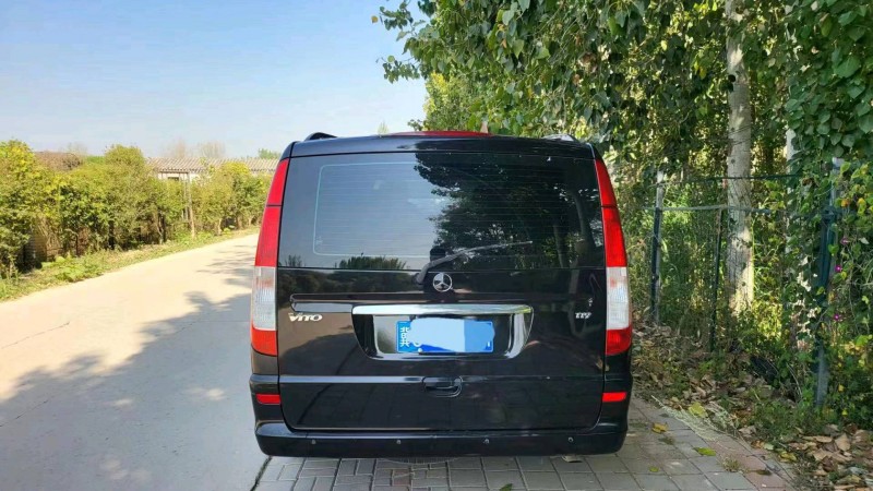 邢台13年奔驰威霆5