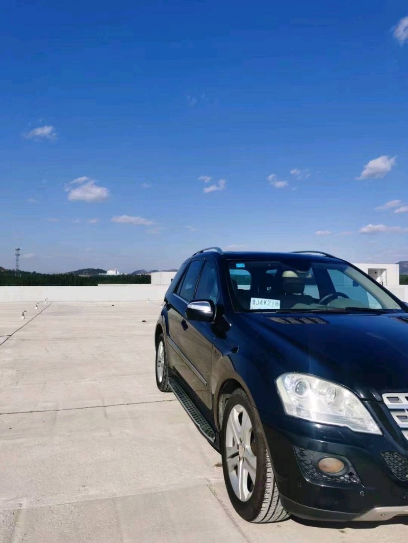 东营09年奔驰ML2