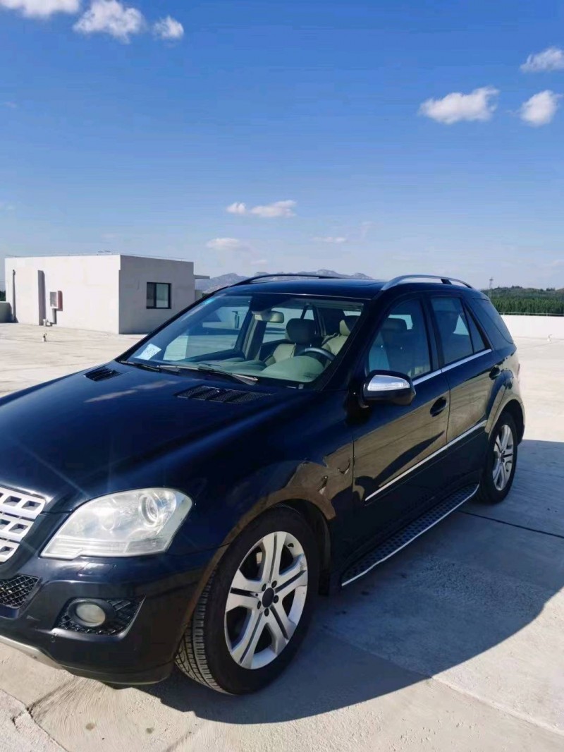 东营09年奔驰ML1