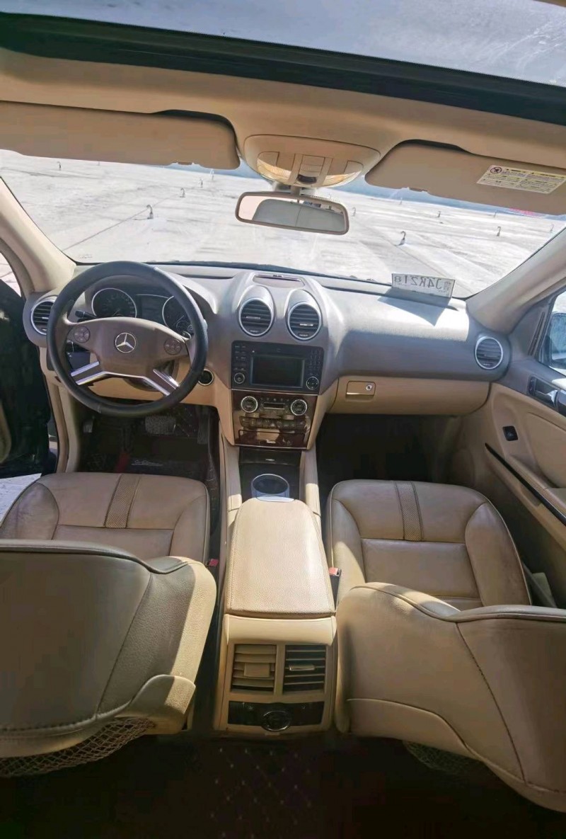 东营09年奔驰ML3