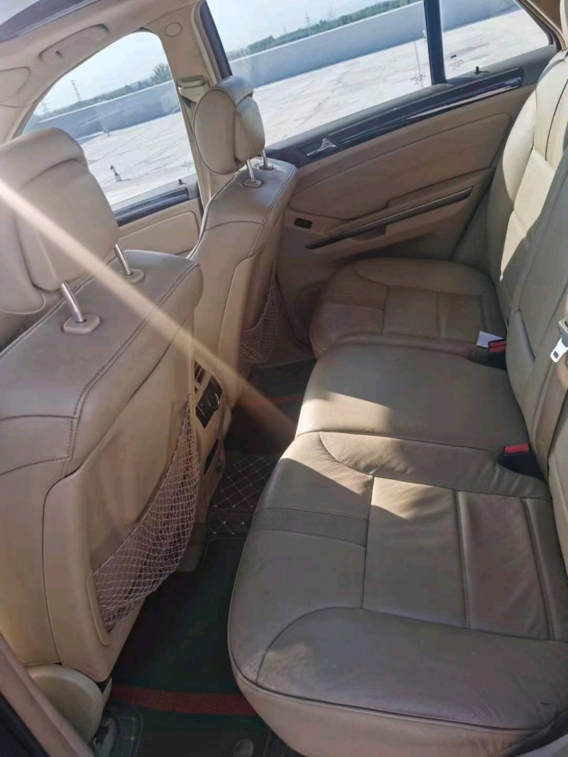 东营09年奔驰ML4