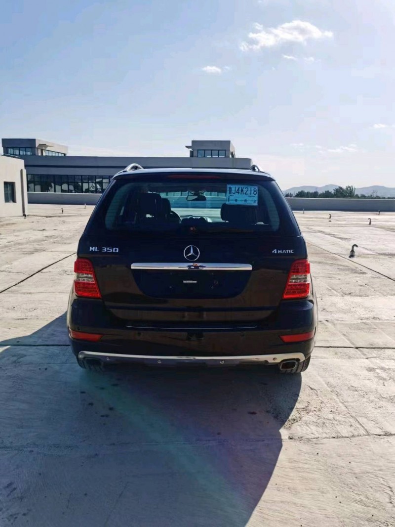 东营09年奔驰ML8