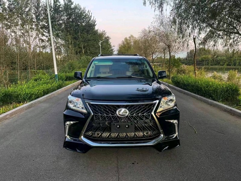 枣庄10年雷克萨斯LX1