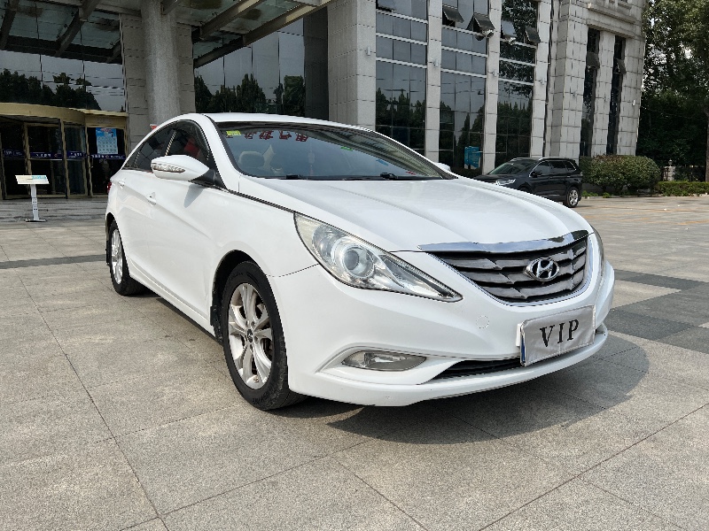 枣庄12年现代索纳塔八7