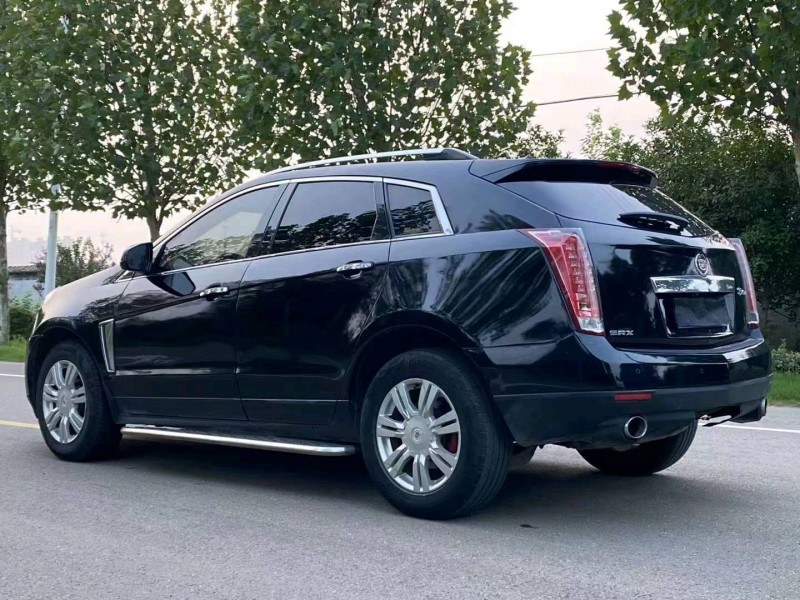 徐州13年凯迪拉克SRX8