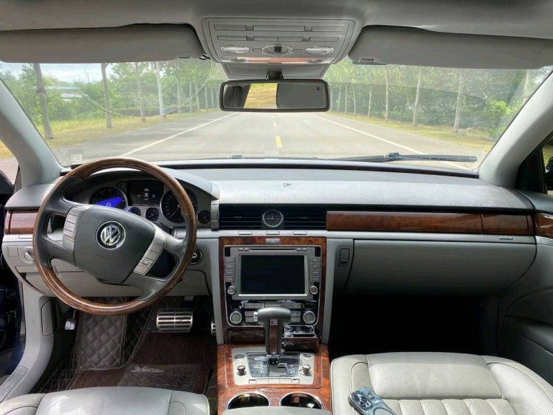 徐州11年大众辉腾4