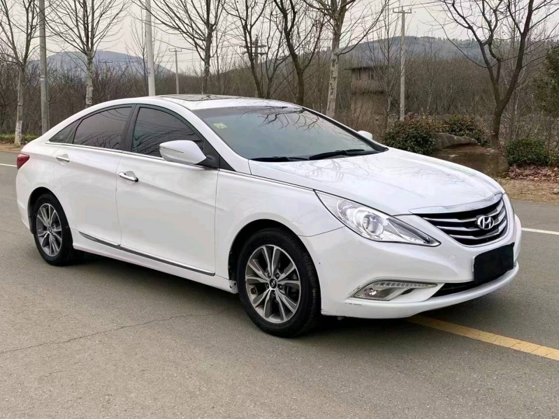 徐州17年现代索纳塔八2