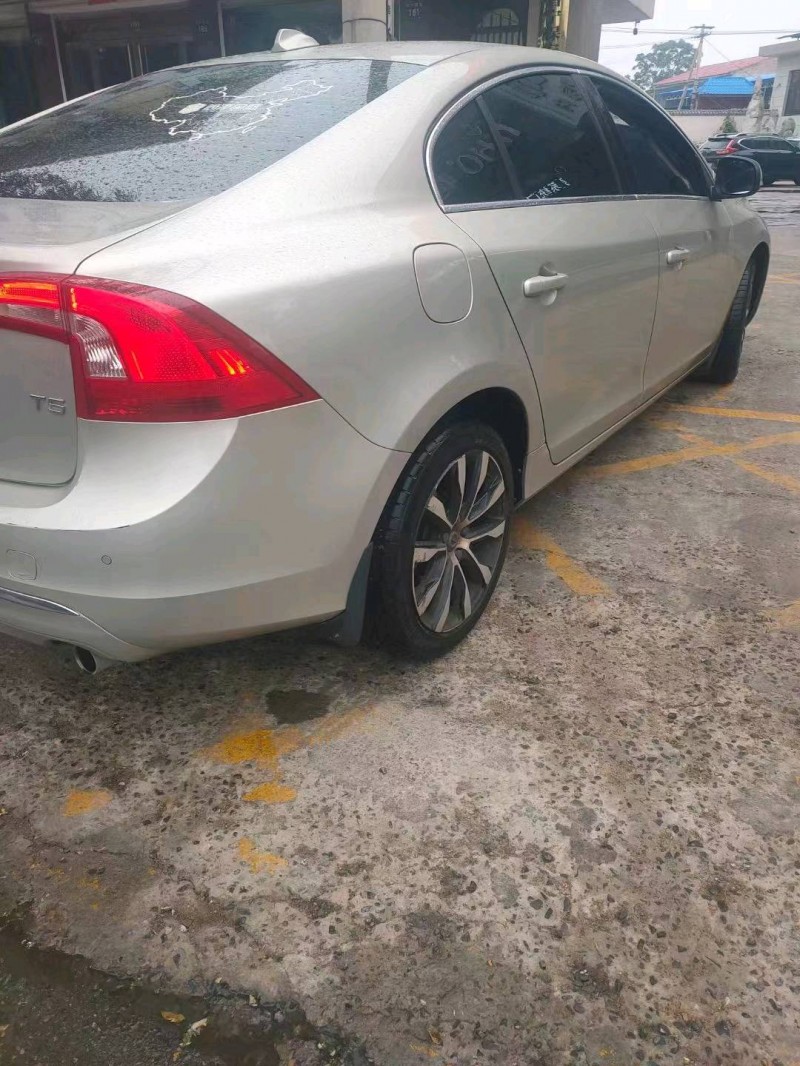 潍坊19年沃尔沃S60L3