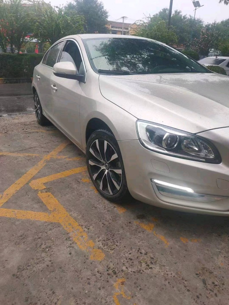 潍坊19年沃尔沃S60L5
