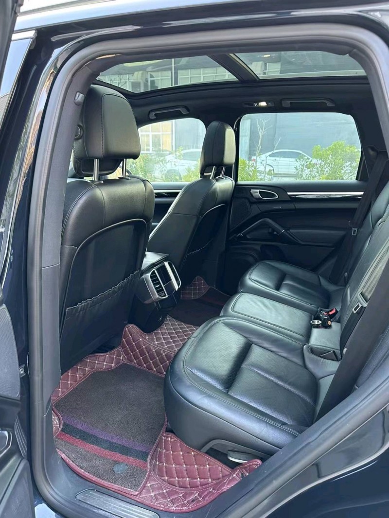 徐州17年保时捷卡宴3