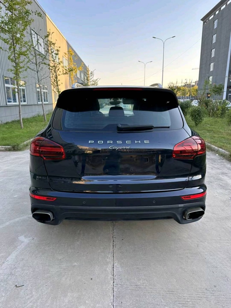 徐州17年保时捷卡宴9