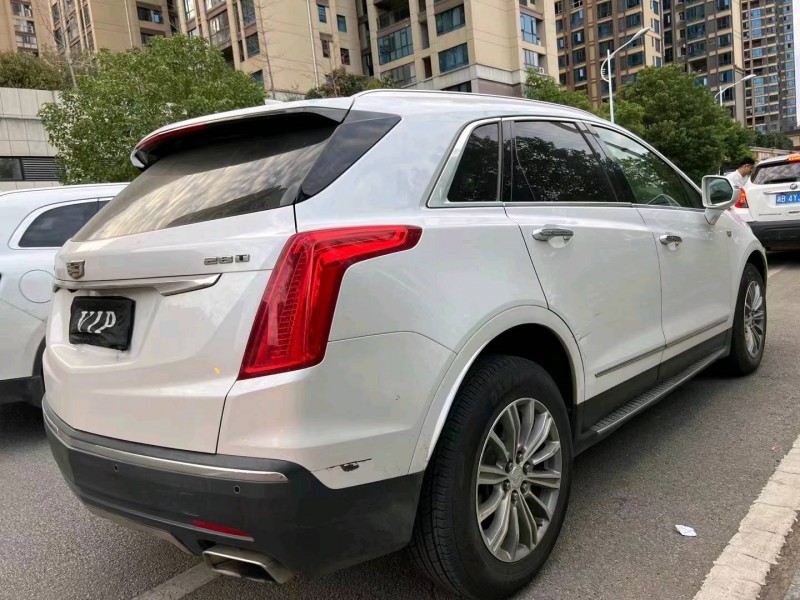 邵阳17年凯迪拉克XT58
