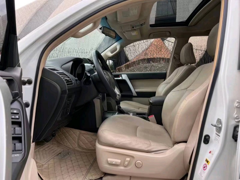 东莞13年丰田普拉多4