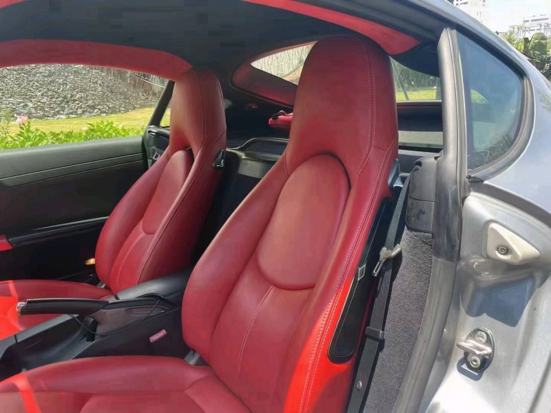 东莞12年保时捷卡曼6