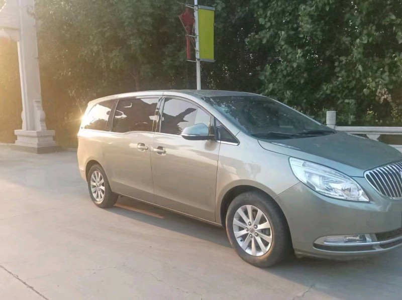 东营11年别克GL87