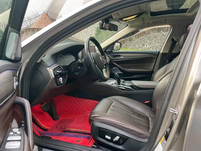 东莞19年宝马5系4