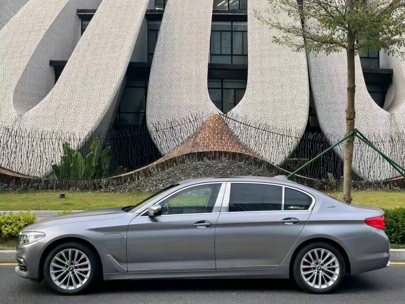 东莞19年宝马5系8