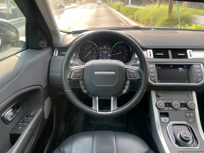 东莞18年路虎极光5