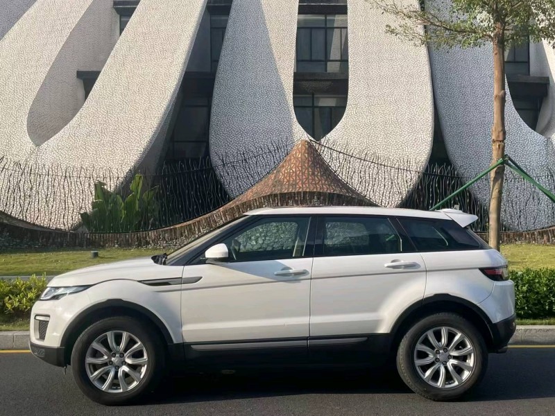 东莞18年路虎极光2