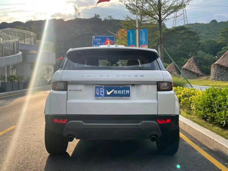 东莞18年路虎极光1