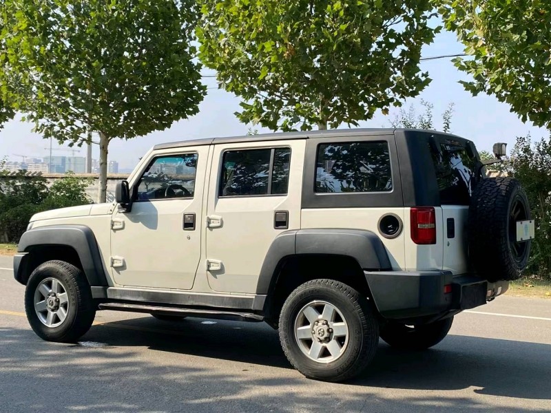 徐州17年Jeep北京JEEP7