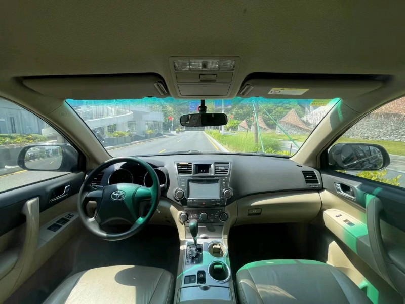 东莞13年丰田汉兰达6