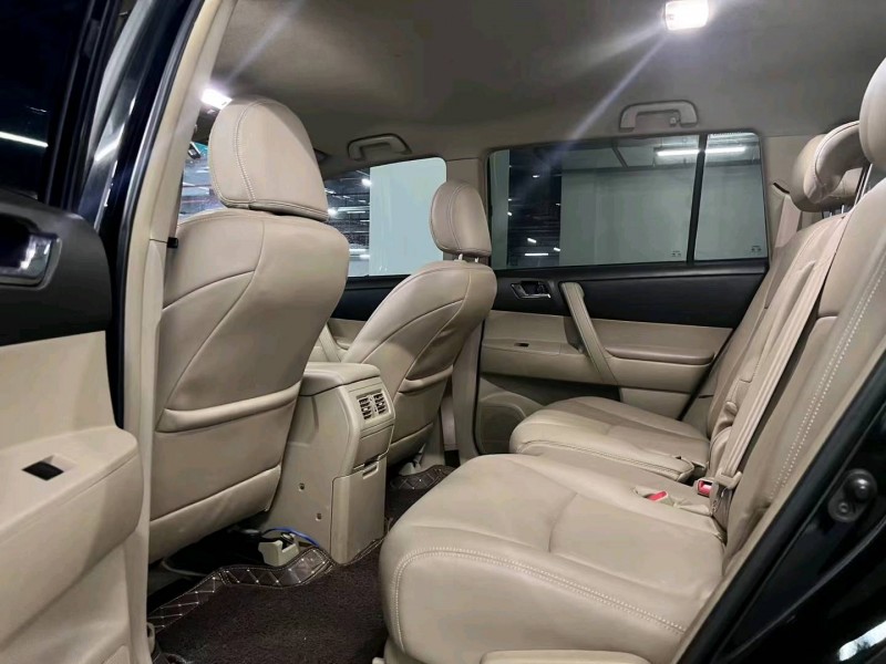 东莞14年丰田汉兰达4