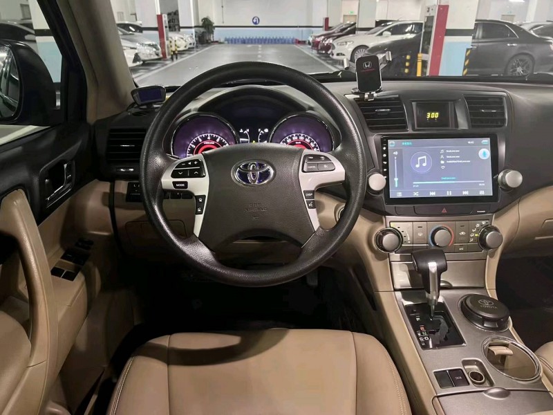 东莞14年丰田汉兰达5